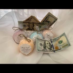 4 Pack Cash Bath Bombs